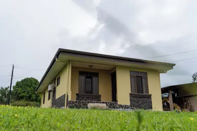 Image de Hospedaje en RĂo Cuarto- \"Casa Selva Negra\" para 4