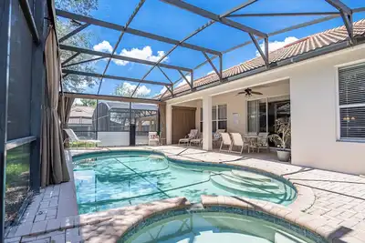 Image de Luxury Disney Villa 5br With Private Pool and Spa: 4 Miles from Disney