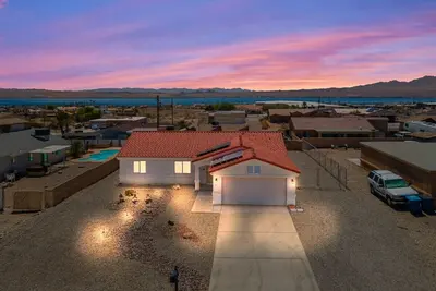 Image de Lake View, Themed Rooms, King Beds, Fire Pit