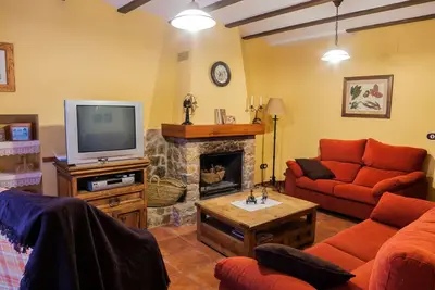 Image de Belle maison de vacances privée pour 8 personnes avec Wifi, Tv, terrasse et parking