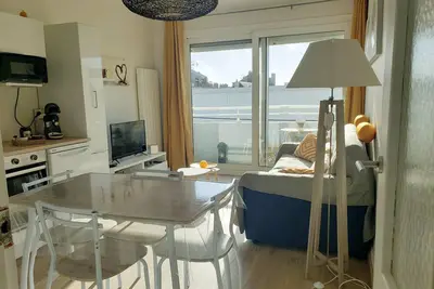 Image de Joli Studio, à 50 m du Centre Ville et à 200 m de la Plage - 4 Personnes