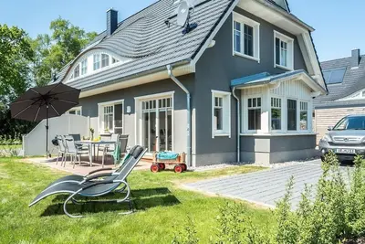 Image de Lovingly furnished semi-detached house Muschelmeer, close to the beach