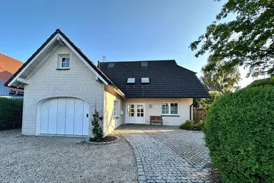 Image de Comfortable and modern vacation apartment on the first floor near the Bodden