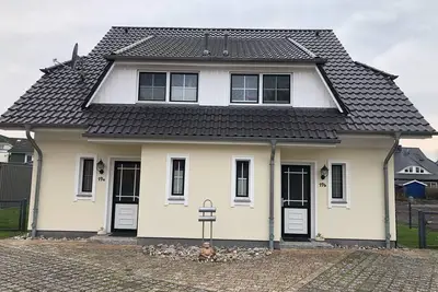 Image de Beautiful house in 2nd row