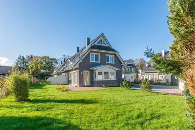 Image de The comfortable house \"DĂĽnenrose\" is quiet and close to the beach