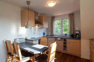 Image de Beautiful top floor vacation apartment in the east of the island with garden use
