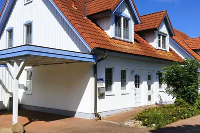 Image de Quietly located semi-detached house near the Bodden