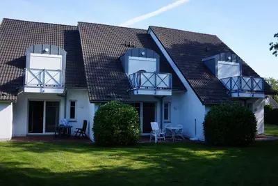 Image de Cozy vacation apartment in an apartment building near the beach
