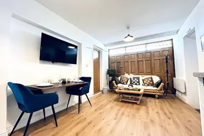 Image de Perfect for Work | Van Parking | Walk to Spoons | 18 Min to Central