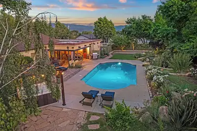 Image de Casa Calzada: Private Retreat w/ Pool & Vineyard!