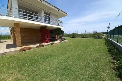 Image de Maison de vacances pour 6 pers: A/C, Bbq, Wifi, Grand Jardin, Parking, Activités sportives, Proche nature