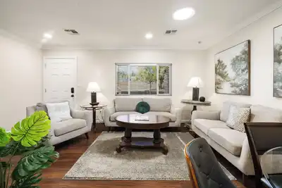 Image de Newly Remodeled 3-Bedroom Home with Lrg Enclosed Backyard in Central Prescott Location