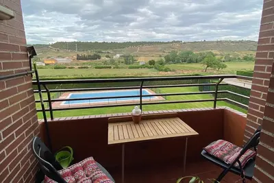 Image de \"encanto en La Rioja: Moderno Apto en Fuenmayor\"