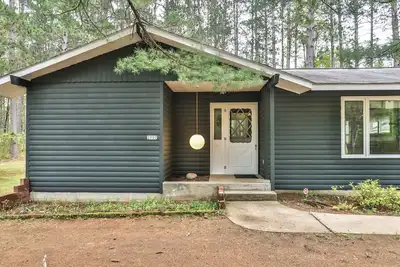 Image de Budget friendly Sayner Cabin!