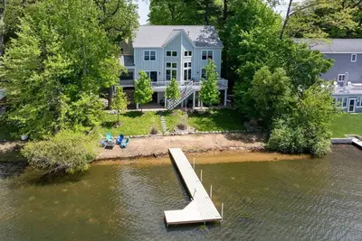 Image de Huge Luxury Cottage on All-sports Lake