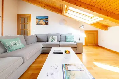 Image de Beautiful Penthouse With the Essence of Soria