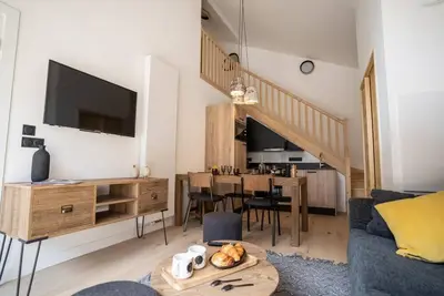 Wifi, piscine, sauna, hammam, balcon, télévision, casier à ski, 43m², Combloux