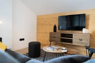 Wifi, piscine, sauna, hammam, terrasse, balcon, télévision, casier à ski, 52-66m², Combloux
