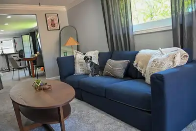 Image de The Urban Oasis: Pet-friendly, Full Kitchen, Pool, Office Space!
