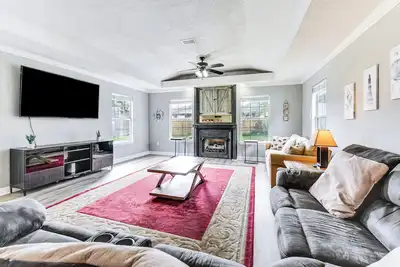 Image de Fort Walton Beach Home w/ Grill: 4 Mi to Beach!