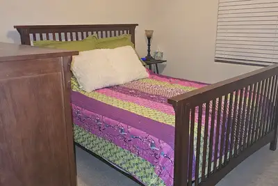 Image de Private Room 1 for Rent in House, Community Pool Access