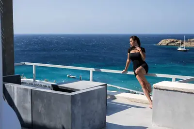 Image de Design Superior Apartment with Panoramic Sea View, Shared infinity Pool, Gym, Bar