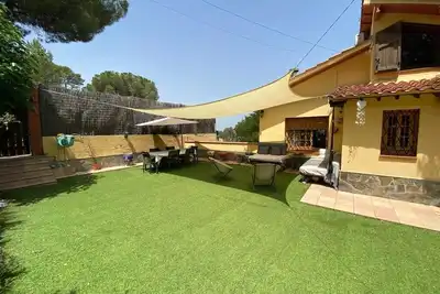 Image de Fabulosa Casa con JardĂn, Ideal Para Familias que Visitan Barcelona