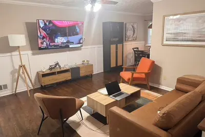 Image de Beautiful Town home in the heart of midtown