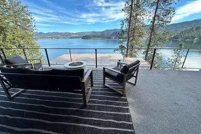 Image de Luxury Lake View