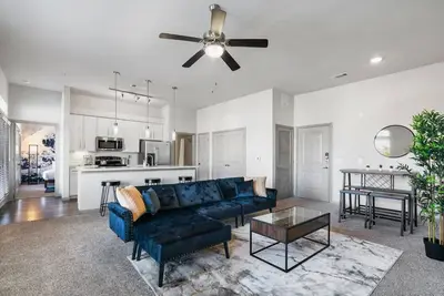 Image de Modern Austin 2br 2b Unit with Pool, Parking & WiFi