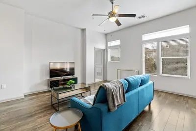 Image de Modern Austin 2br 2b Apt. w/Pool, Parking & Wifi