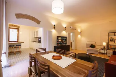 Image de Spacieuse et élégante résidence Satiro avec terrasse