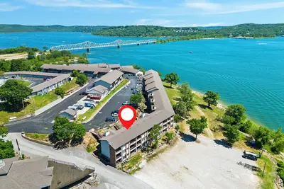 Image de 2 Decks Overlooking Launch Pad-Free Daily Tickets-Great Location with Community Amenities!