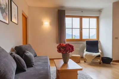 Image de Appartement 'Wiese' avec vue sur les montagnes, piscine partagée et Wi-Fi