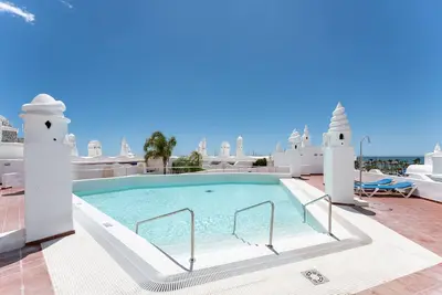 Image de Appartement 'Luxury Marine Wifi' avec vue sur la mer, Wi-Fi et climatisation