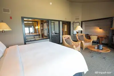 Image de King Room Near Tesla Destination Charger Wdc