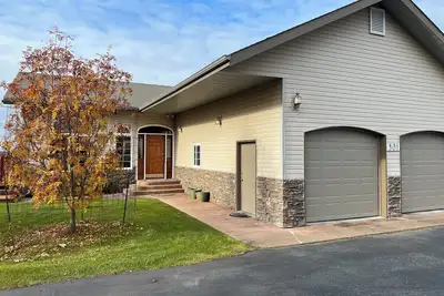 Image de Amazing view, perfect for large families, central Kenai Peninsula location!