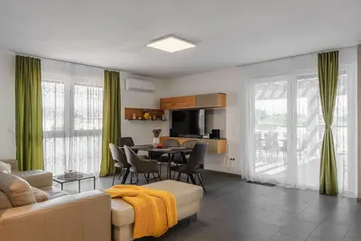 Image de Appartement de trois chambres avec la terrasse Vir (A-23252-b)