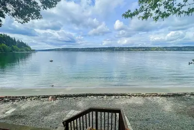 Image de Beach view getaway with deck, gas grill, firepit and W/D