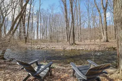 Image de Modern 4br Getaway in East Stroudsburg – A/C & High-Speed Wi-Fi