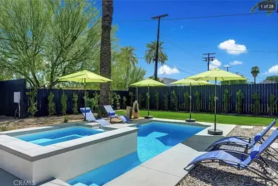 Image de Modern Coachella Poolside Oasis w/Pool and Pet Friendly! \n