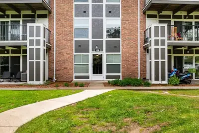 Image de Cozy Two Bedrooms Apartment in Norwood - Boston Massachusetts