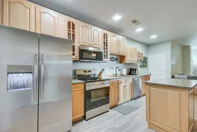 Image de Pet-Friendly Downtown Fulton Apt w\/ Smart Tv!