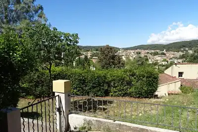 Image de Location de Vacances à Lorgues Avec vue sur la Ville