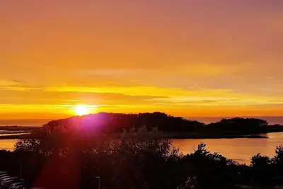 Image de Fantastic view meets coziness!