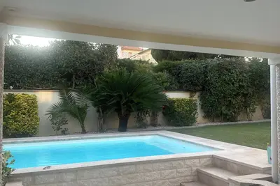 Image de À Louer Studio Cros de Cagnes Proche Bord de mer à Pied Avec Piscine Dispo Août