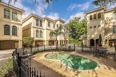 Image de Unique Villa in the Pier Village! Perfect for Fletc and extended stays!
