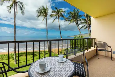 Image de Relaxing Beachfront Retreat - Sugar Beach #235 - Your Perfect Getaway!