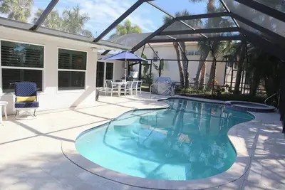 Image de Private Pool and Spa near the Beach! - The Jasmine House