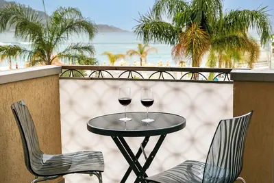 Image de The balcony overlooking the sea + parking space\n